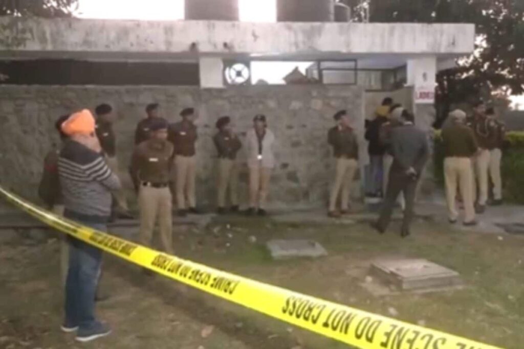 Murder Or Suicide? UP Woman Found With Throat Slit Inside Public Toilet At Chandigarh's Rose Garden