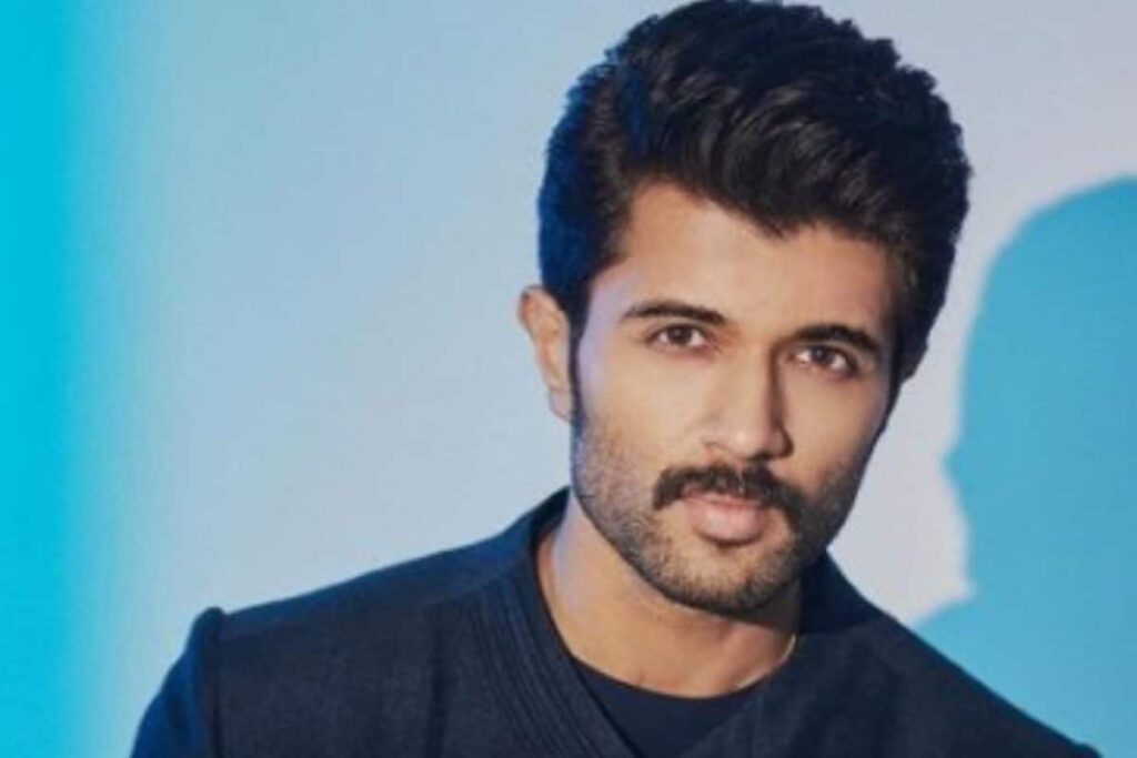 Actor Vijay Deverakonda Questioned By Telangana SIT In Online Betting App Case