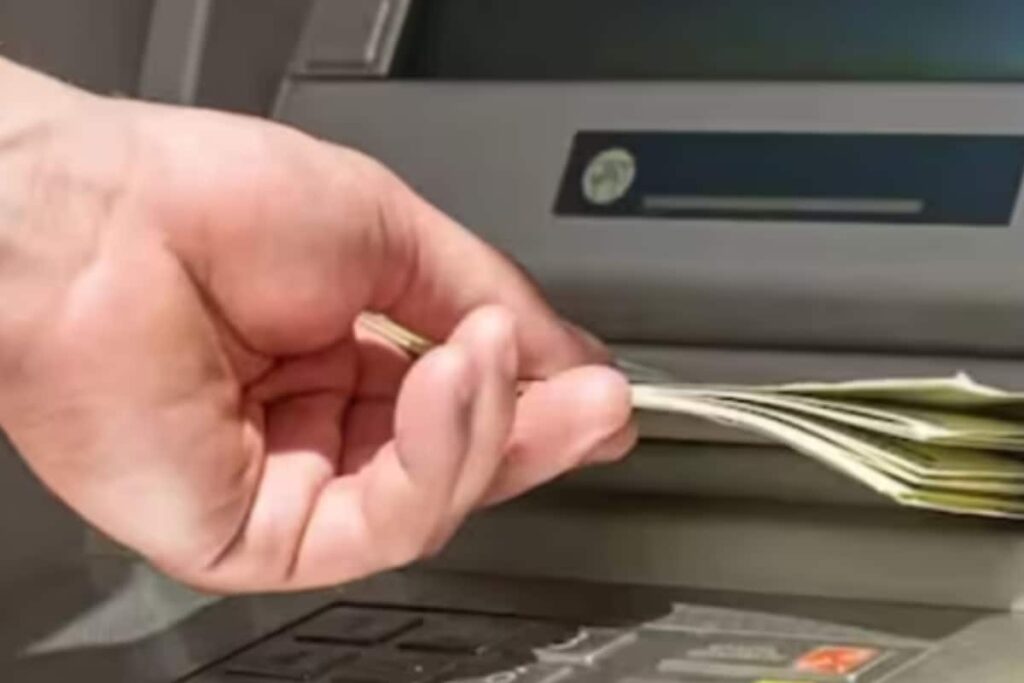 Customers Left Thinking ATM Had No Cash, All Their Money Went To This Man