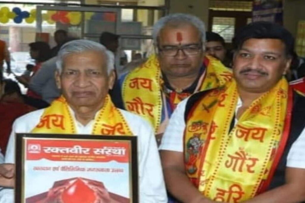 Son Kills Dinesh 555 Beedi Tycoon In Drunken Rage, Then Takes His Own Life In UP