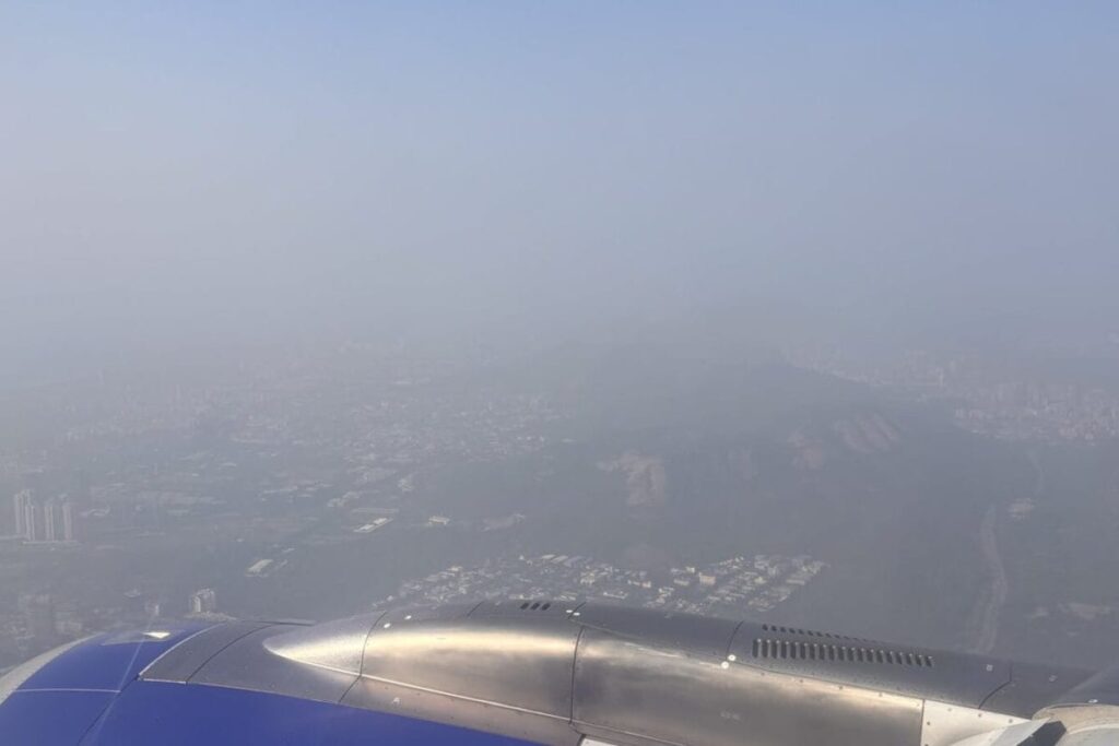 Flyer's Post Sparks X Debate On Mumbai's Pollution And 'Manipulated' AQI Readings