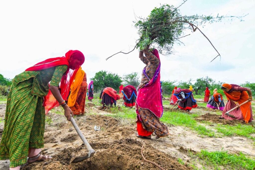 MGNREGA Wage Dues Hit Rs 1,340 Crore, 82% Pendency Concentrated In Just 4 States, Reveals Data