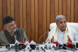 Breakfast Meet Round 2: Now, Siddaramaiah Will Head To Shivakumar's Residence Amid Power Tussle