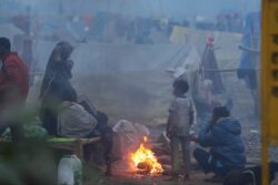 Thick Smog, Dense Fog Engulfs Delhi-NCR; Air Quality 'Very Poor' In Many Areas