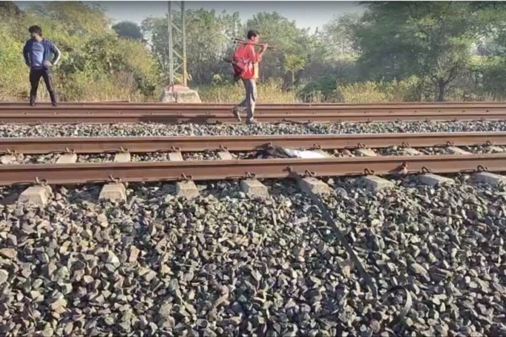 Maharashtra Couple Dead At Home, Bodies Of Sons Found On Railway Track In Suspected Mass Suicide