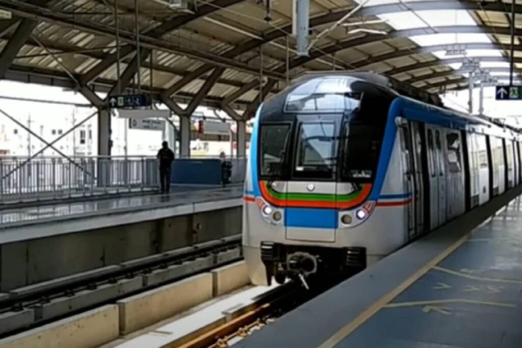 Hyderabad Metro Gets More Inclusive; Transgender Security Crew Now Guarding Your Daily Ride