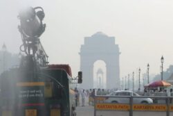 Thick Smog Blankets Delhi-NCR As AQI Remains In 'Severe' Category, Visibility Drops Sharply