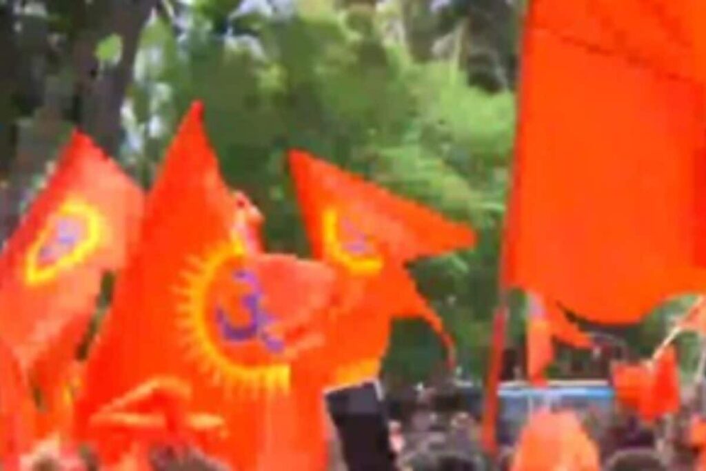 Tense Situation In Karnataka's Srirangapatna As Devotees Attempt To Storm Jamia Masjid