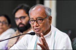 Digvijaya Singh Praises Sangh With PM Modi's Throwback Photo; BJP Swipes At Congress