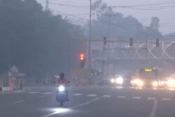 Delhi Air Turns Toxic Again, AQI Breaches 'Severe' Mark At Multiple Stations