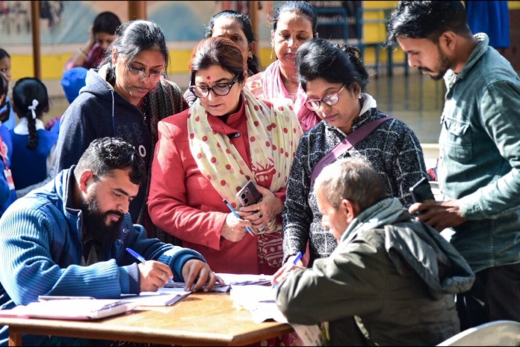 Election Commission Extends SIR Deadline In 6 States, No Change In Bengal