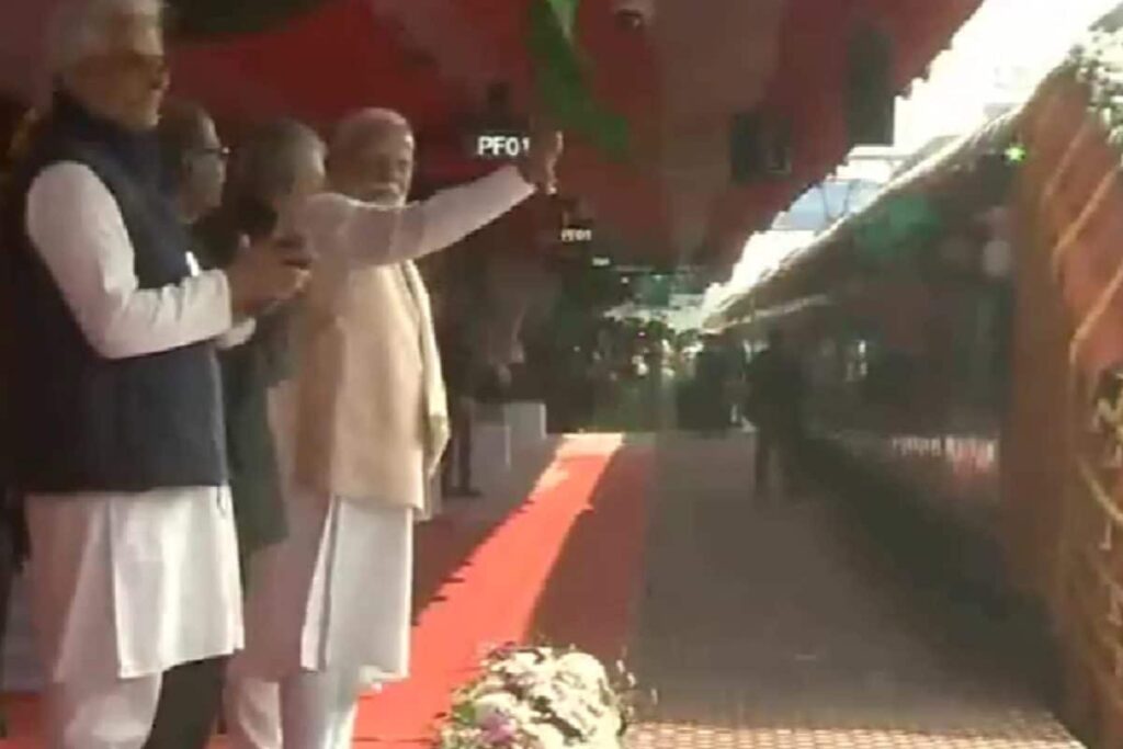 PM Modi Flags Off India’s First Vande Bharat Sleeper Train Between Guwahati And Howrah