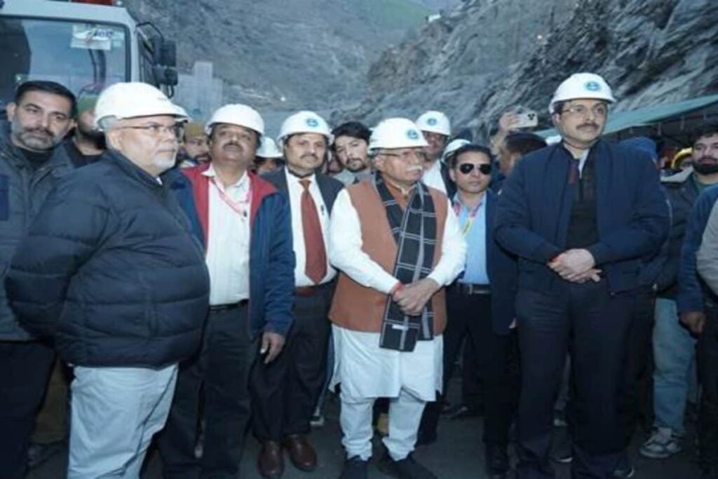 Power Minister Reviews J&K Hydel Projects To Boost Water Resources After IWT Suspension
