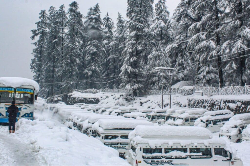 Heavy Snowfall, Rain Likely In Parts Of Himachal Pradesh Today; Kullu, Spiti Under Orange Alert