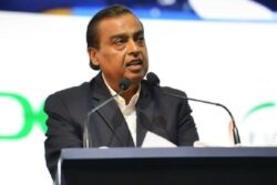 ‘Development Of Gujarat Is Our Sankalp’: AI To Olympics, Mukesh Ambani Announces 5 Commitments