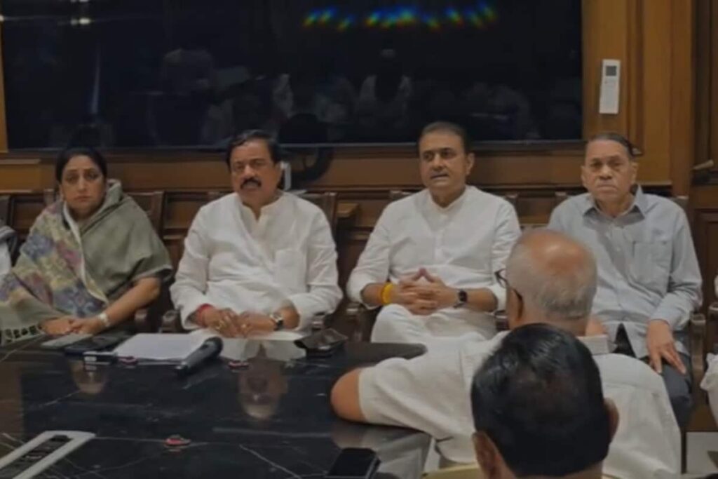 Raj Thackeray’s ‘Patil, Not Patel’ Jibe Fuels Speculation Over NCP Leadership After Ajit Pawar’s Death