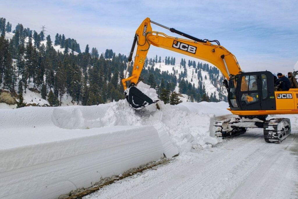 North India Braces For Rain, Snow This Weekend Amid Western Disturbance