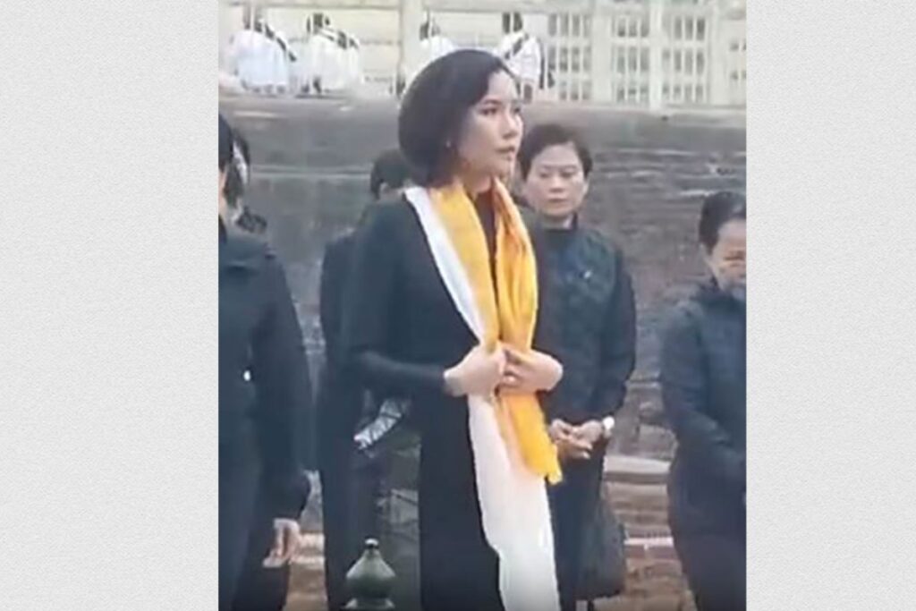 Thai Royal Noble Consort Visits Kushinagar, Offers Prayers At Key Buddhist Sites