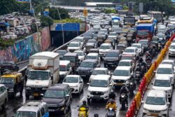 Government To Launch Vehicle-To-Vehicle Technology To Prevent Road Accident: Know How It Works