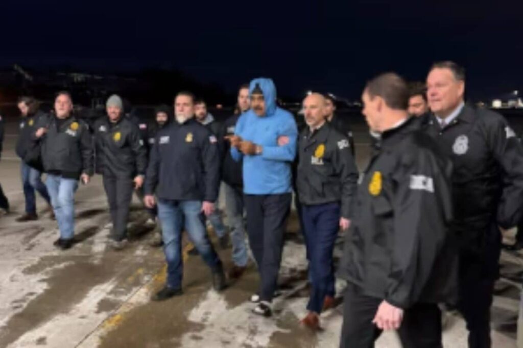 News18 Afternoon Digest: Venezuela's Maduro Sent To US Jail, Indore Water Contamination Row & Others