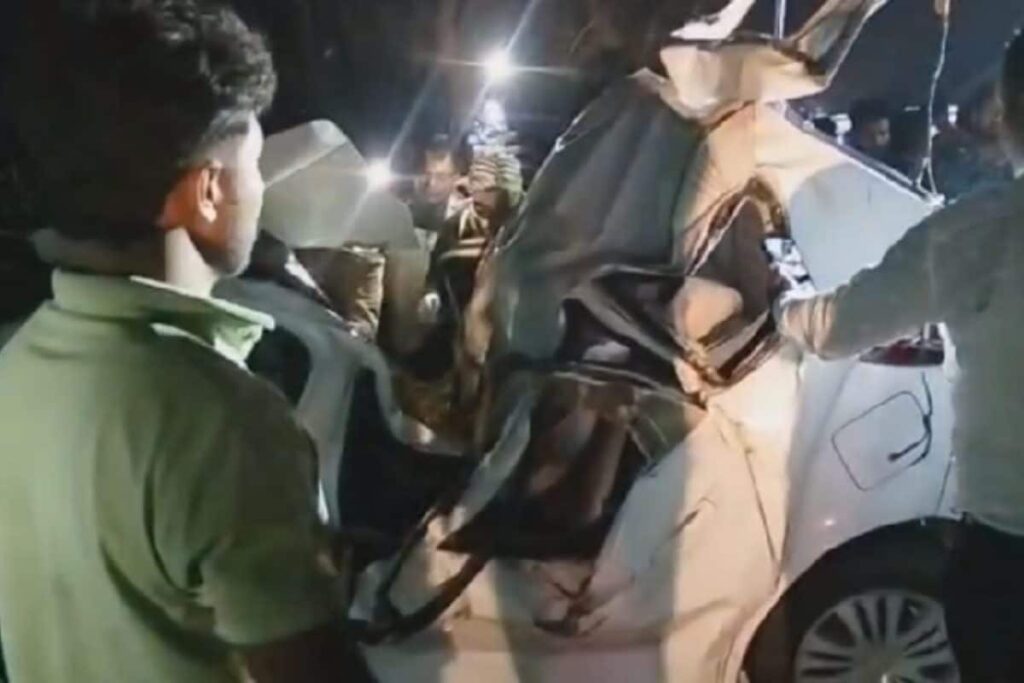 Five Pilgrims Killed After Car Crashes Into Tree On Maharashtra's Pune-Solapur Highway