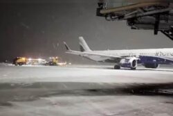 Snowfall Hits Kashmir Valley; Flight Ops Suspended At Srinagar Airport, Airlines Issue Advisory