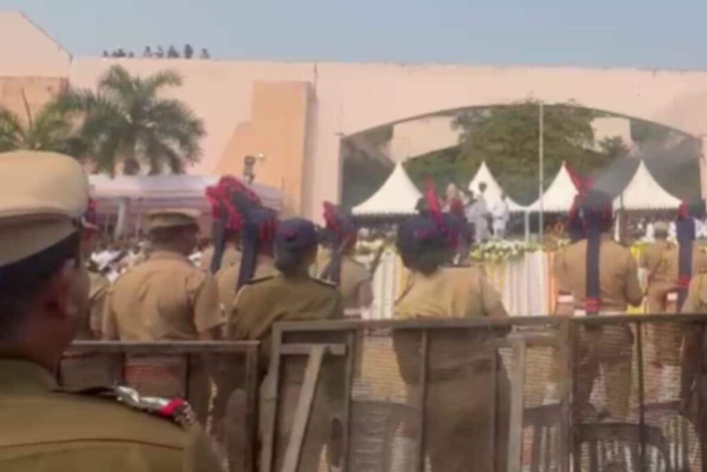 Shot Misfired During Gun Salute At Ajit Pawar’s Last Rites In Baramati | Video