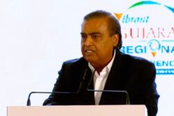 'You've Restored India's Civilisational Self-Belief': Mukesh Ambani Praises PM Modi At Vibrant Gujarat