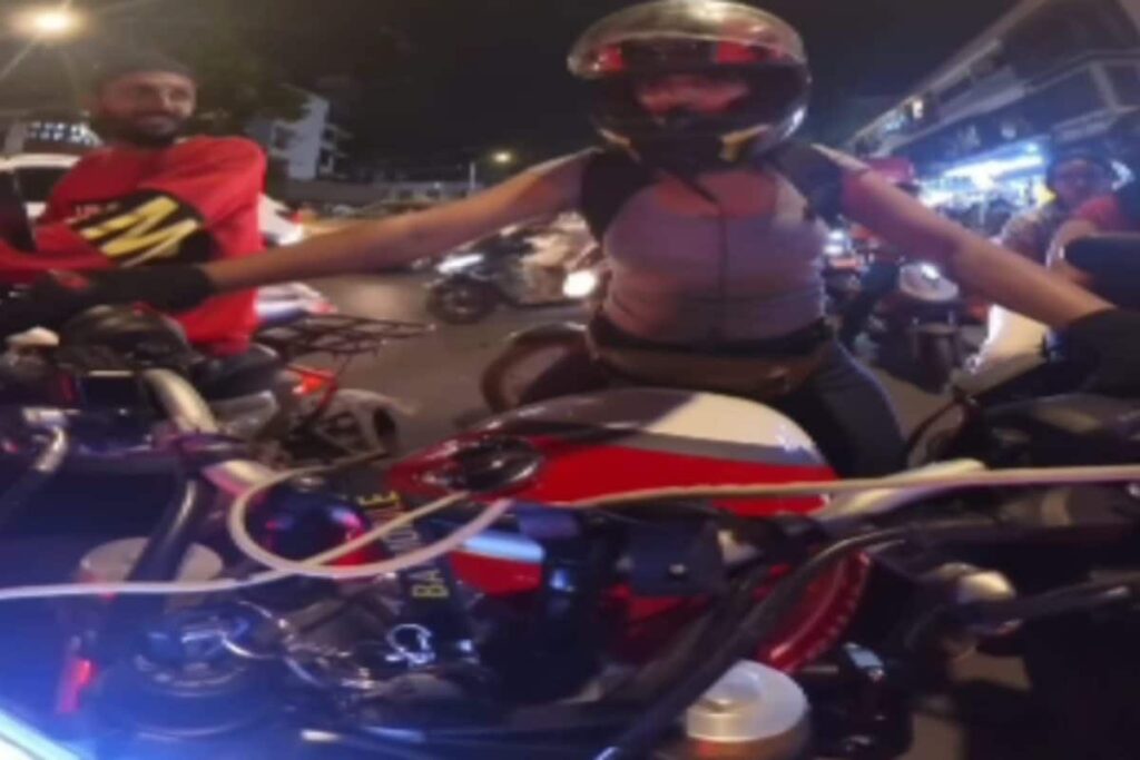 ‘Ghar Kaha Hai Aapka’: Mumbai Biker Girl Shares ‘Creepy’ Traffic Signal Incident, Internet Reacts
