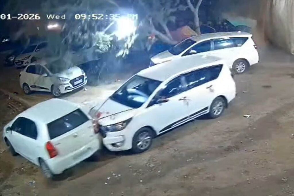 Four Vehicles Collide In Jaipur's Chomu Due To Dense Fog, Several Injured