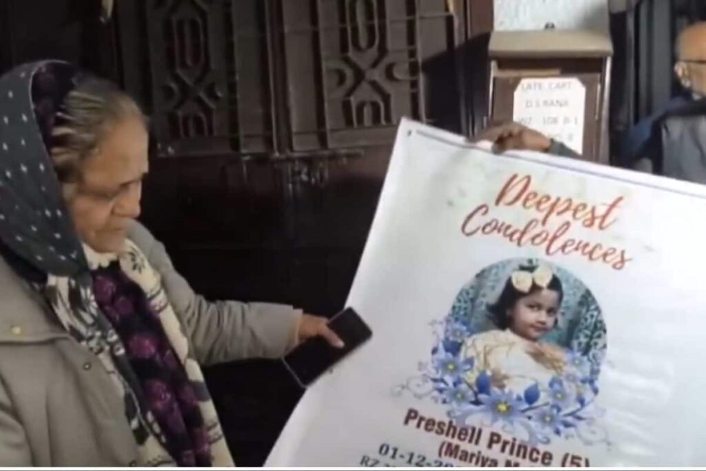 'I Begged, No One Stopped', Recalls Grandmother After 6-Year-Old Dies In Janakpuri E-Rickshaw Crash