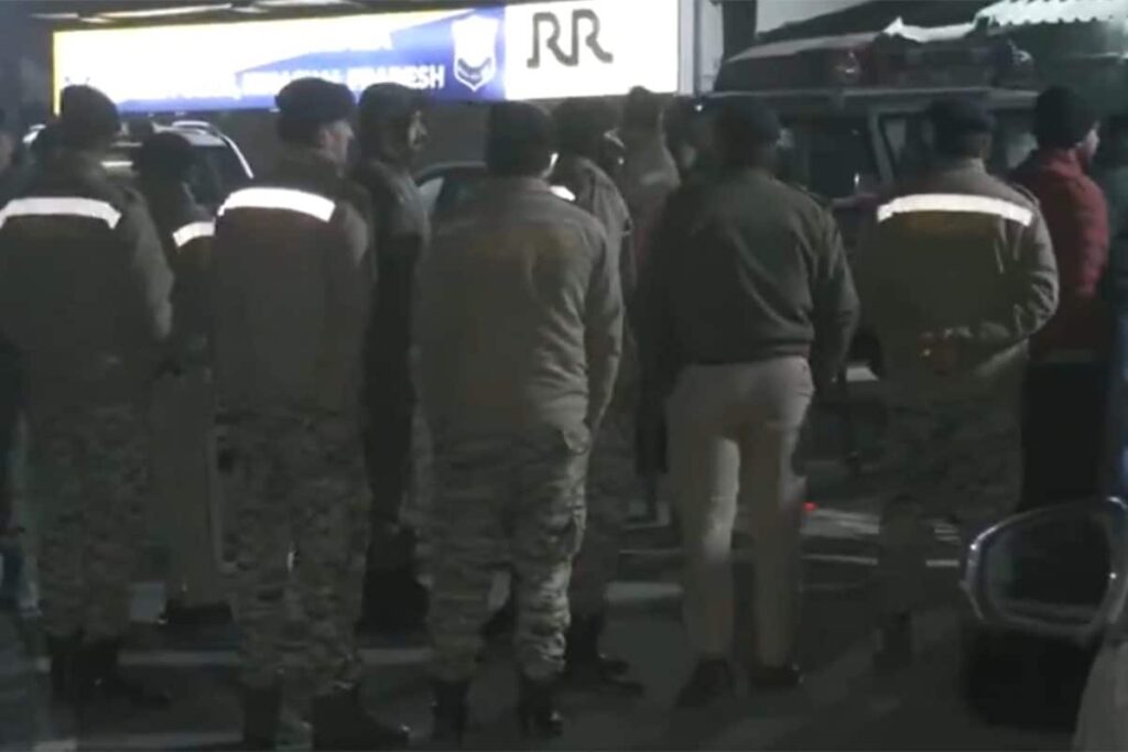 After Day-Long Standoff With Himachal Police, Delhi Cops On Way To Capital With 3 Accused