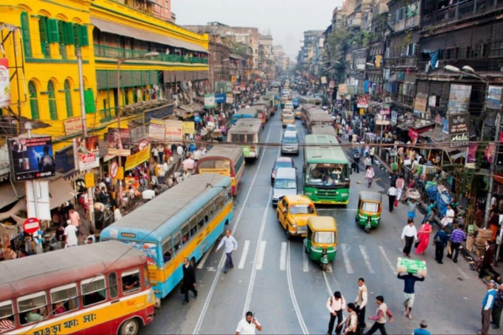 Strong Earthquake Tremors Felt In Kolkata; Offices Evacuated, Residents Rush Outdoors