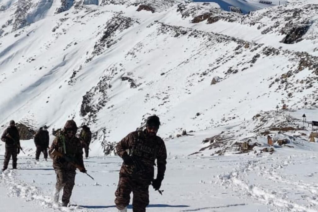 CRPF Sets Up 43 Surveillance Posts Above 6,000 Feet In J&K