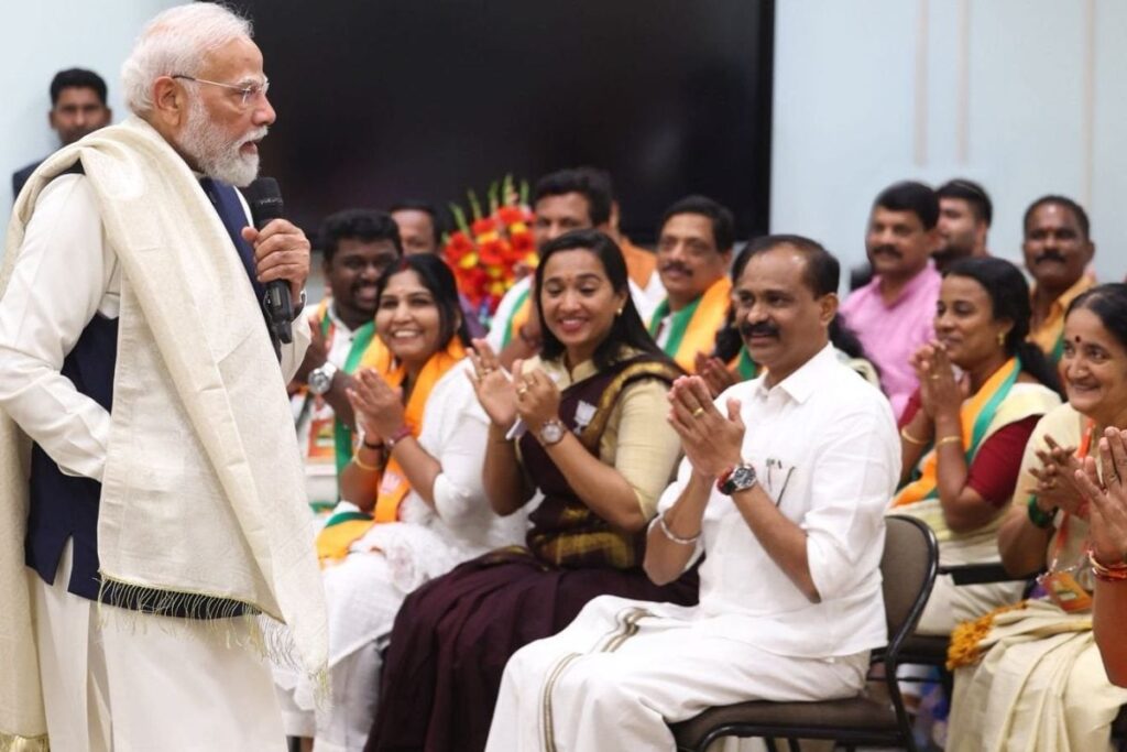 'Kerala Fed Up Of LDF, UDF': PM Modi Meets Newly-Elected BJP Panchayat, Municipality Members