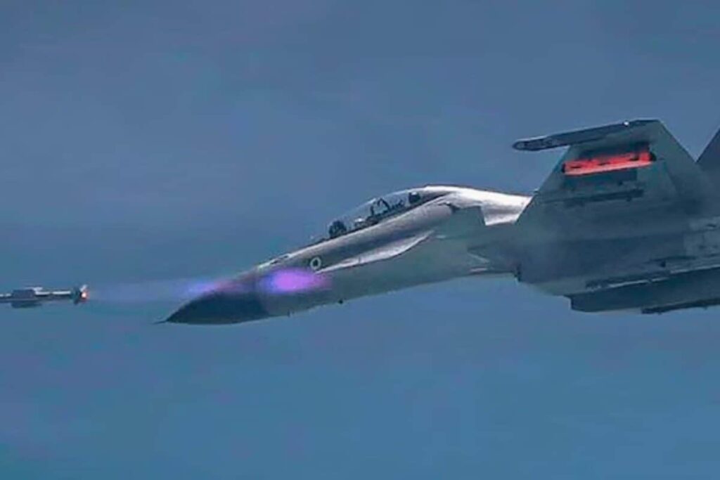 2,000-Km Reach, Faster Than BrahMos: India Weighs Israel's 'Golden Horizon' Missile Offer