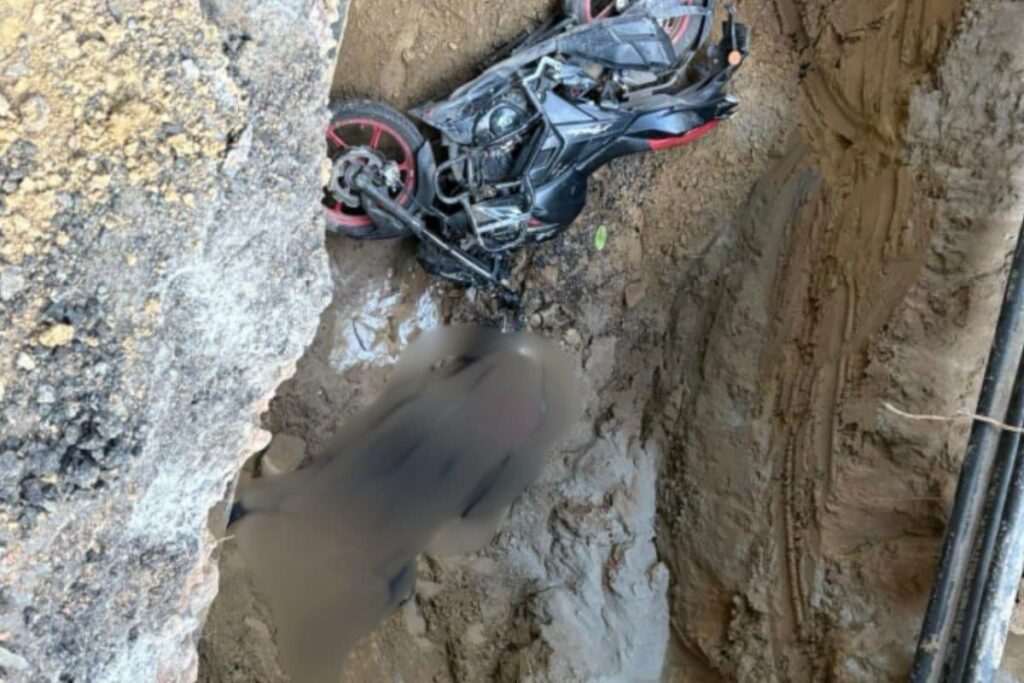 Delhi Man Dies After Falling Into Pit On Under-Construction Road In Janakpuri Area