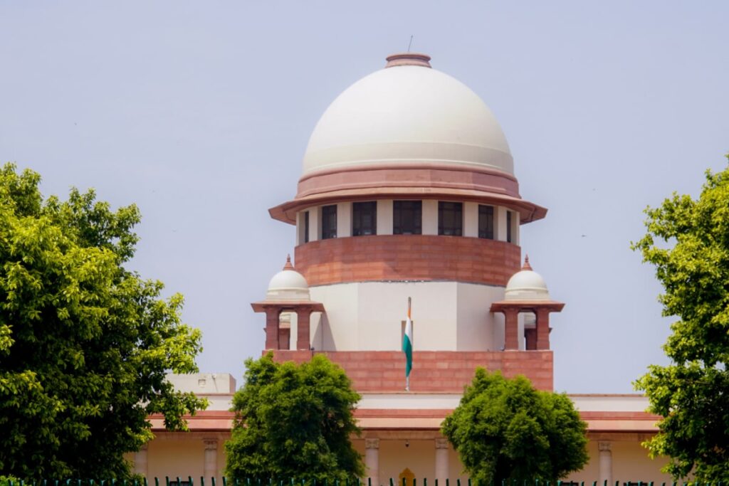 SC Praises Gasifier Crematoriums Run By Isha As 'Pious Work', Asks Parties To Resolve Matter Amicably
