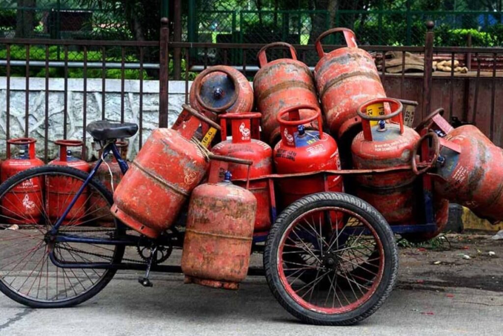 Two Arrested In Chennai For Hoarding LPG Cylinders, Officials Say No Need To Panic Buy