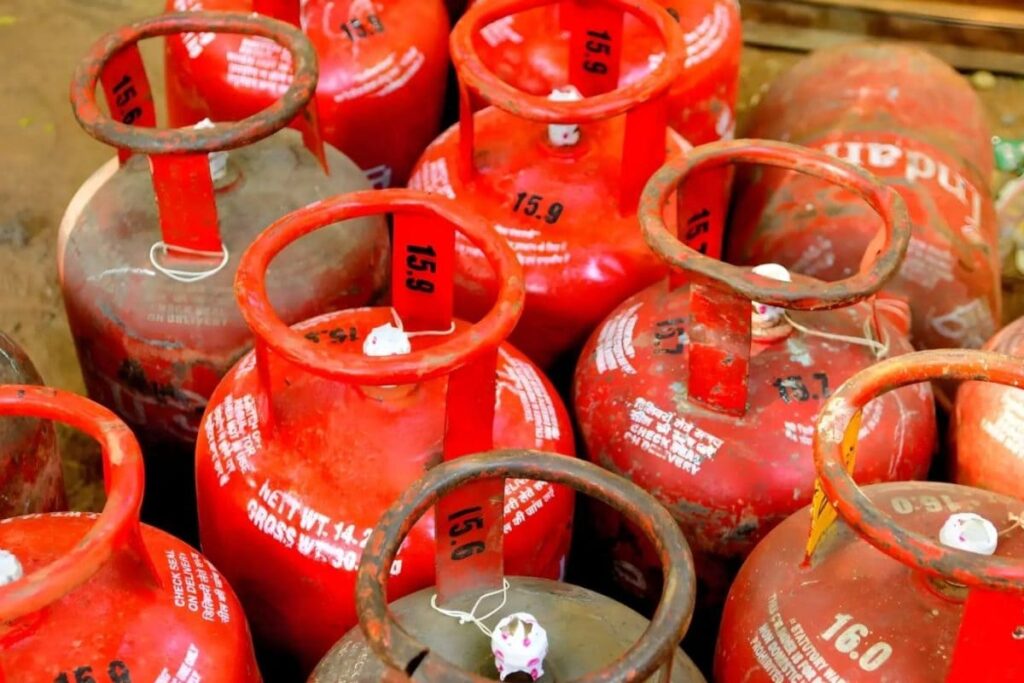 Your Next 14.2-Kg LPG Cylinder May Only Carry 10 Kg Gas. Here's Why