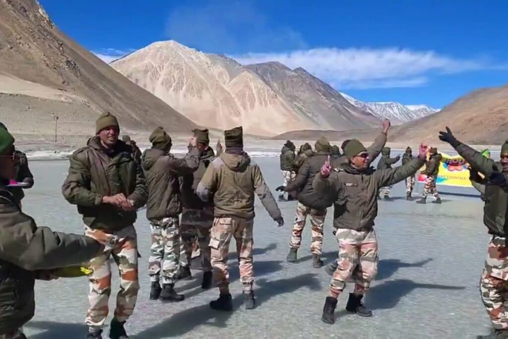 Holi At 14,300 Feet: ITBP Celebrates Festival Of Colours With Villagers Near Pangong Lake | Watch