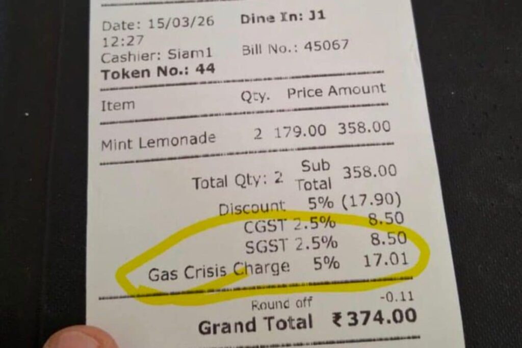 'Did They Boil It?': Bengaluru Cafe's 5% 'Gas Crisis' Fee On Lemonade Sparks Online Debate