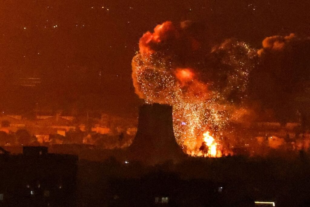 News18 Evening Digest: Tehran Residents Wake Up To Acid Rain After Strikes On Oil Refineries