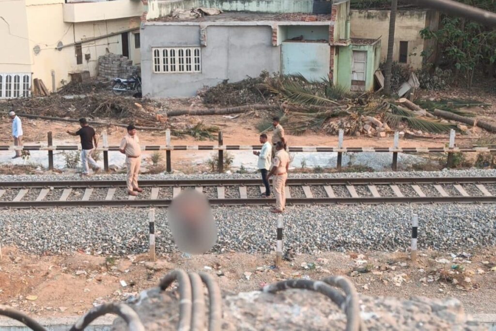 50-Year-Old Bengaluru Man Dies By Suicide After Heavy Stock Market Losses, Mounting Debt