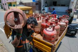 LPG Shortage Forces 20% Of Mumbai Hotels, Restaurants To Close, 50% May Shut Soon: Association