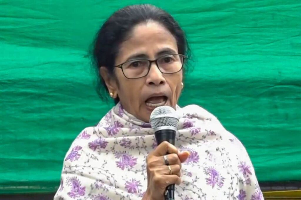 'Eye-Wash': Mamata's DA Announcement Triggers Mixed Reactions Among Bengal Government Employees