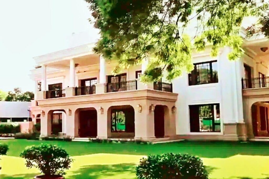 CAG Report Flags 300% Cost Surge, Tender Lapses, Missing Records In Kejriwal’s ‘Sheesh Mahal’ Project