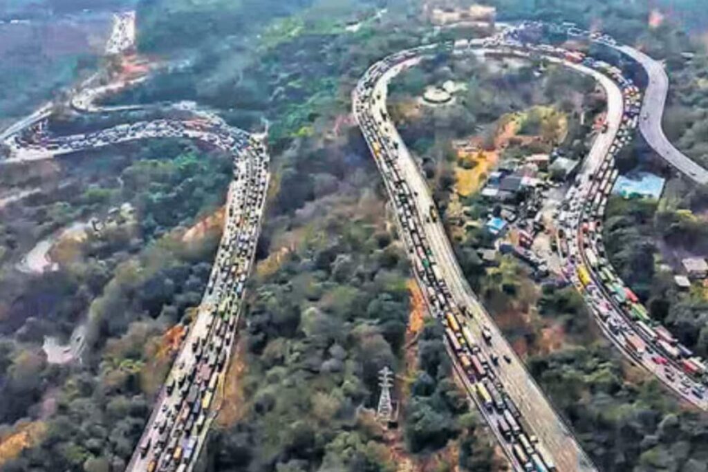 Mumbai-Pune Expressway Shut For 3 Hrs Today & Tomorrow Near This Section | What Commuters Must Know