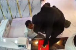 On Cam: Burqa-Clad Woman Robs UP Jewellery Store At Gunpoint, Flees With Gold Worth Rs 3.8 Lakh