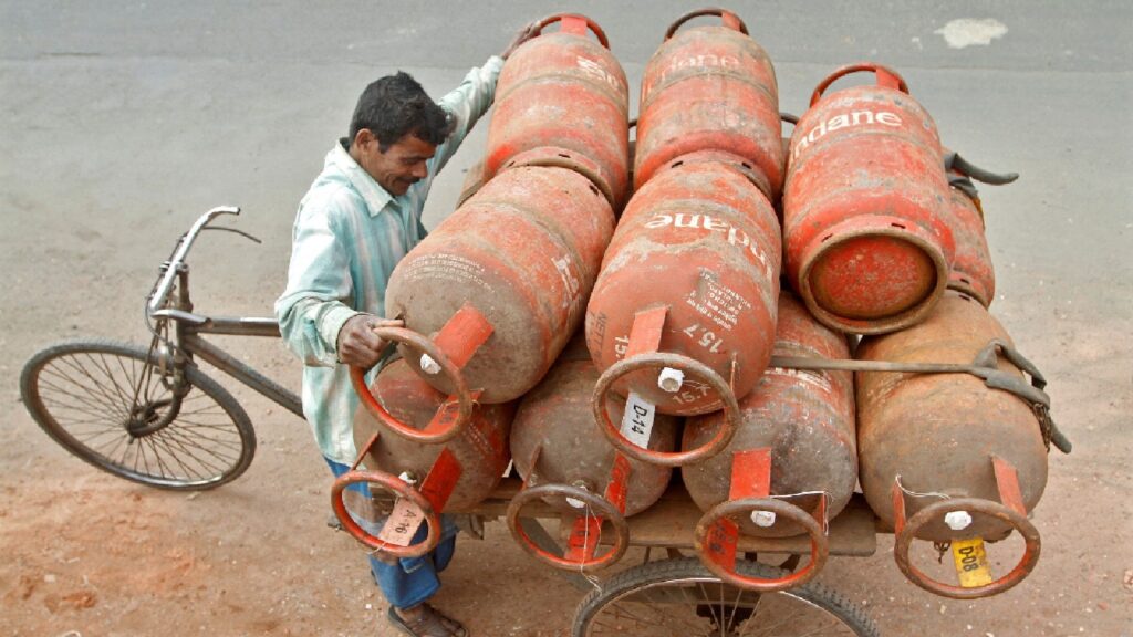 No KYC, No Gas: This City Stares At LPG Supply Disruption Over Non-Compliance